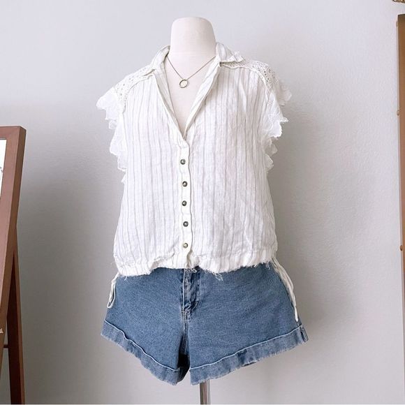 Linen Oversized White Button Front Top - Picture 4 of 5